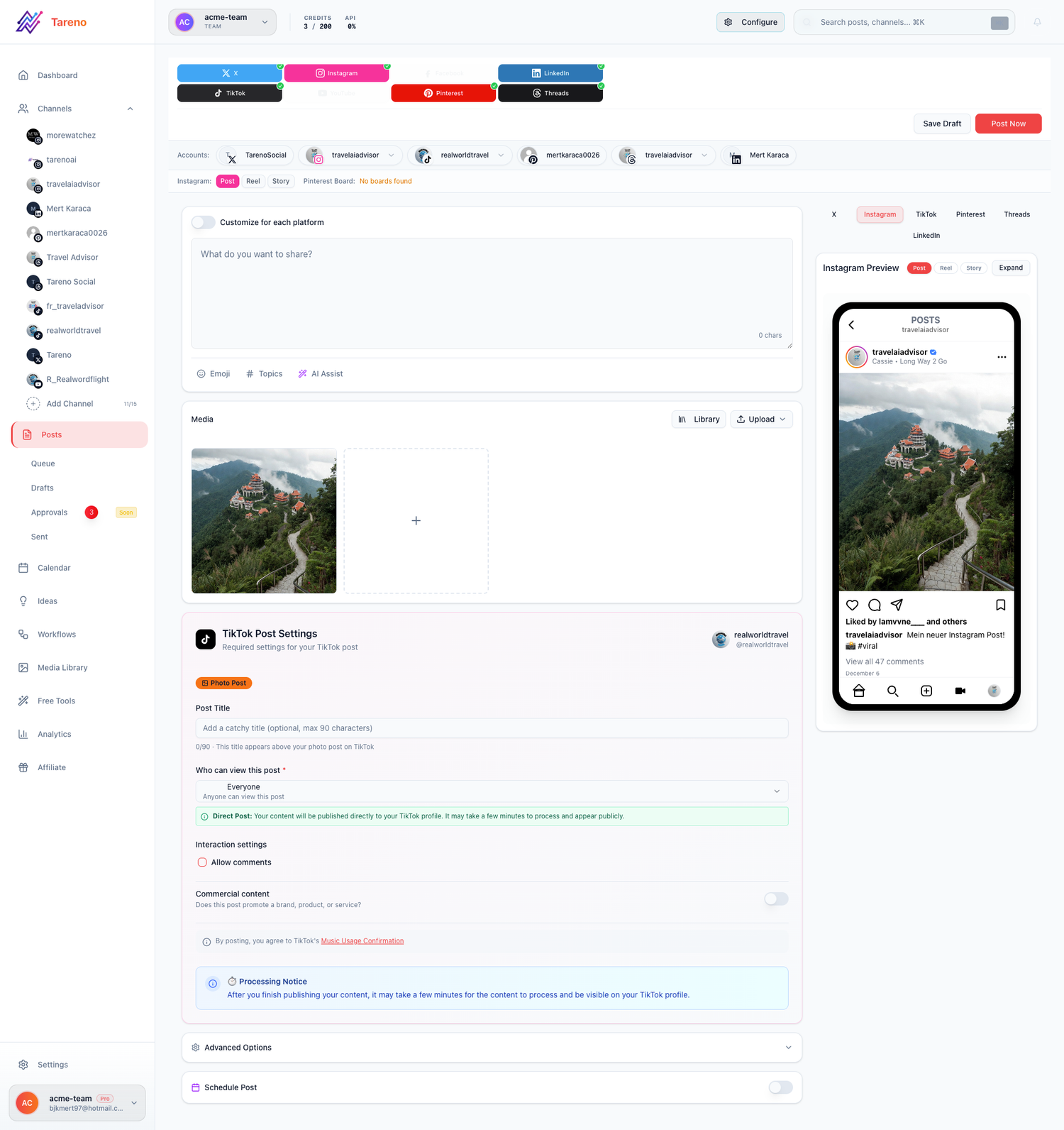 Tareno post composer showing multi-channel drafting and platform-specific post settings